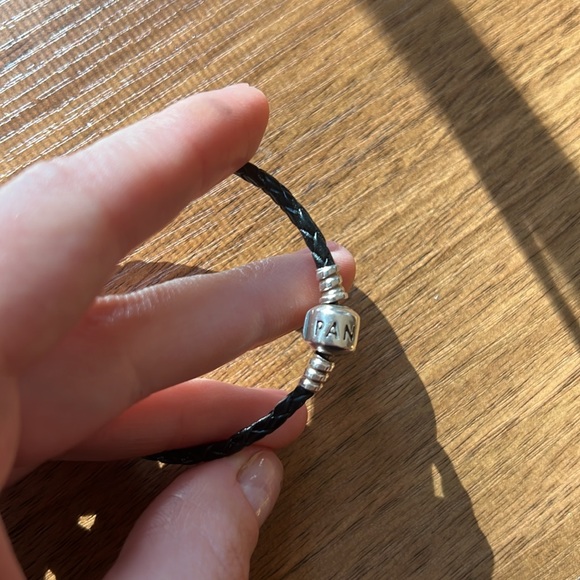 Pandora authentic silver and leather, 17 cm - Picture 3 of 3